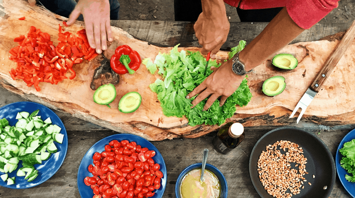 Versatilidad de frutas y verduras frescas.