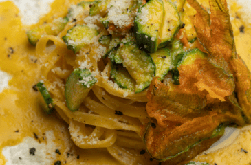 CARBONARA TAGLIOLINI WITH COURGETTE FLOWERS
